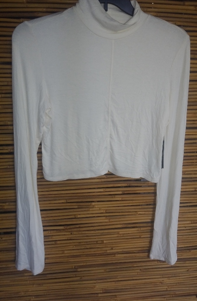 GUESS Creme Crop Top XL Plus - Picture 1 of 3